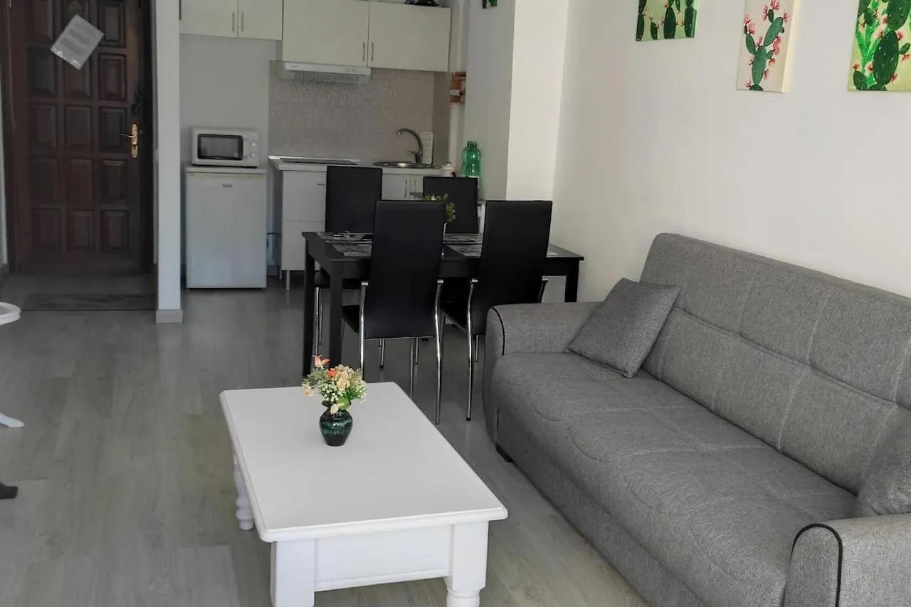 شقة Sul Mare Atlantico Intero Appartamento Con Piscina أرونا